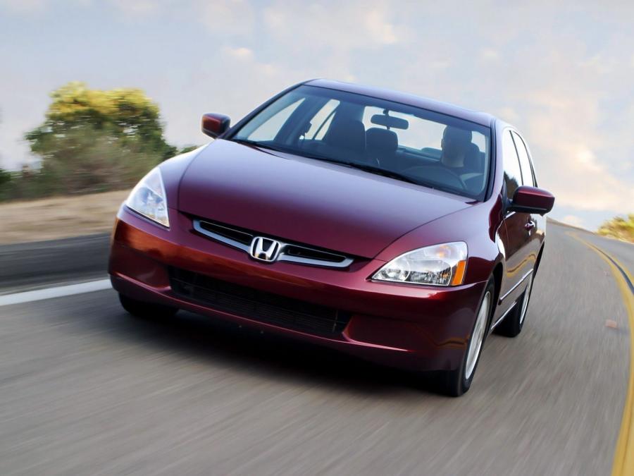 Honda Accord Sedan 2003 года  (US) (фото 8 из 19)
